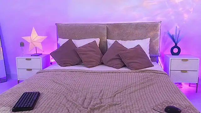 Jules night online show from February 19, 2026, 9:11 pm