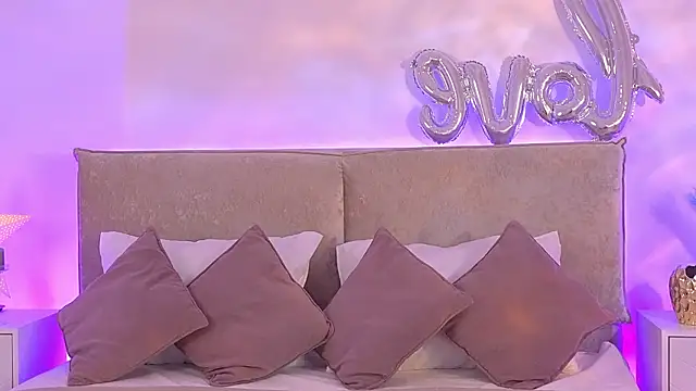 Jules night online show from March 7, 2026, 9:23 pm