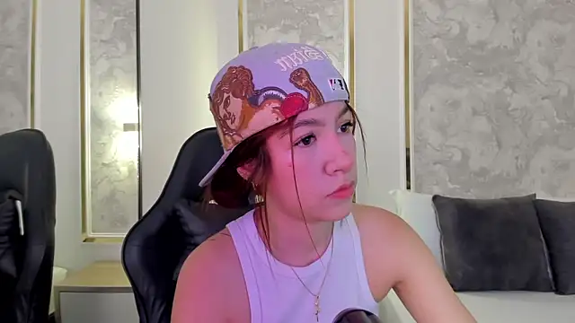 Snapshot of doll_eyees_ chatting on September 23, 2025, 2:14 am doll eyees  online show from September 23, 2025, 2:14 am