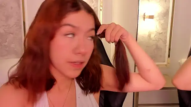 Snapshot of doll_eyees_ chatting on September 26, 2025, 2:37 am doll eyees  online show from September 26, 2025, 2:37 am