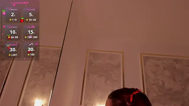 Snapshot of doll_eyees_ chatting on October 10, 2025, 2:21 am doll eyees  online show from October 10, 2025, 2:21 am