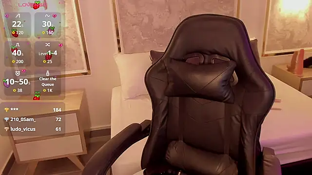 Snapshot of doll_eyees_ chatting on October 28, 2025, 2:20 pm doll eyees  online show from October 28, 2025, 2:20 pm