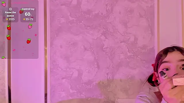 Snapshot of doll_eyees_ chatting on October 30, 2025, 2:24 am doll eyees  online show from October 30, 2025, 2:24 am