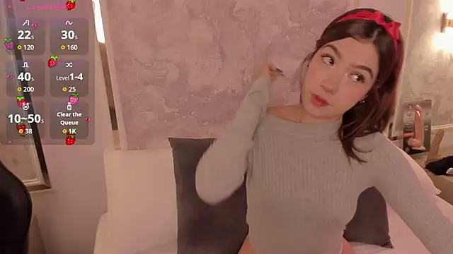 Snapshot of doll_eyees_ chatting on October 31, 2025, 2:34 am doll eyees  online show from October 31, 2025, 2:34 am