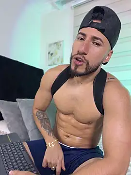 Thiago Hill online show from June 11, 2026, 5:38 am