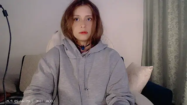 Flor3citarockera online show from November 27, 2025, 10:45 pm