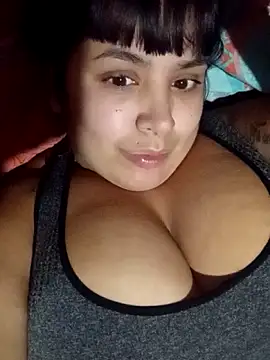 Snapshot of Pomelit00 chatting on March 9, 2026, 2:15 am Pomelit00 online show from March 9, 2026, 2:15 am