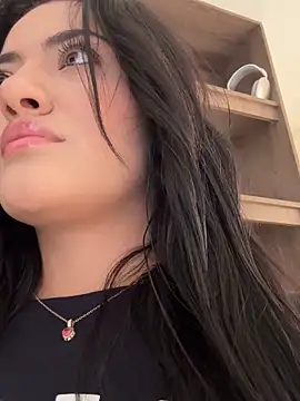 Snapshot of Lu090_ chatting on September 23, 2025, 4:10 pm Lu090  online show from September 23, 2025, 4:10 pm