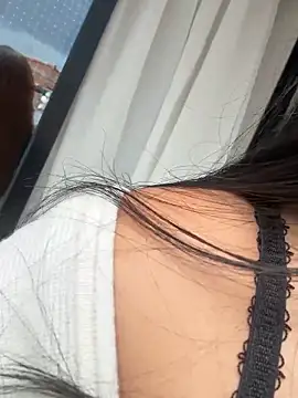 Snapshot of Lu090_ chatting on October 1, 2025, 6:14 pm Lu090  online show from October 1, 2025, 6:14 pm