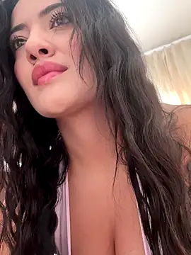 Snapshot of Lu090_ chatting on October 3, 2025, 3:42 pm Lu090  online show from October 3, 2025, 3:42 pm