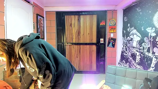 Violetaa Leee online show from September 10, 2025, 2:11 am