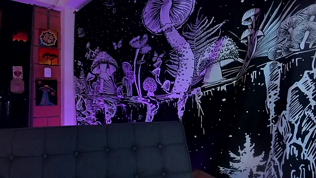 Violetaa Leee online show from September 23, 2025, 2:58 am