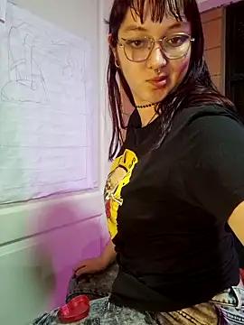 Violetaa Leee online show from October 31, 2025, 2:12 am