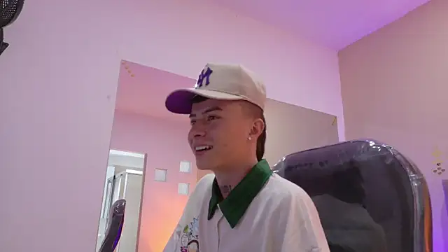 Nascary Fox online show from November 30, 2025, 2:43 pm