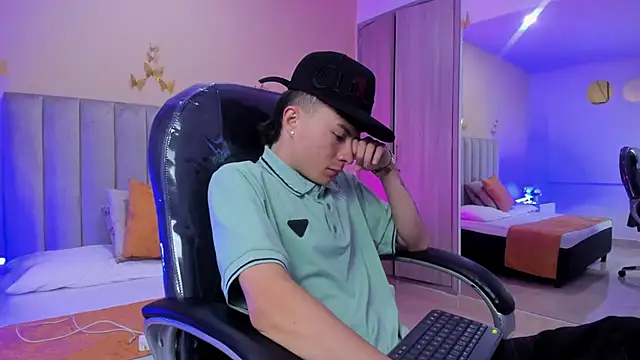 Nascary Fox online show from January 10, 2026, 7:15 pm