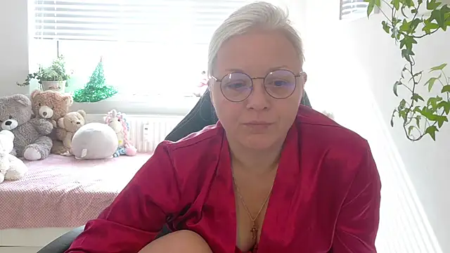 Linsy Kim online show from February 12, 2026, 11:49 am