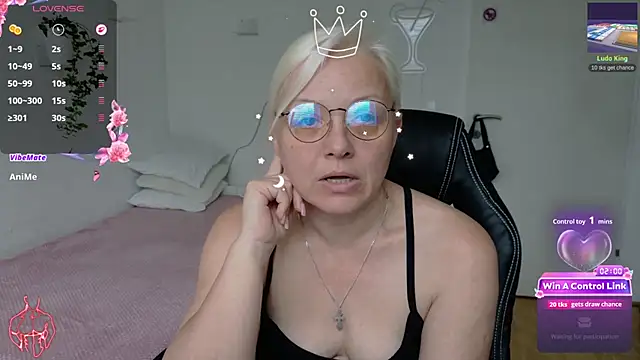 Linsy Kim online show from May 9, 2026, 9:58 am