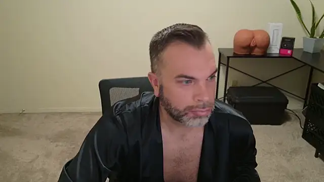 Snapshot of Ty_lerDavid chatting on October 7, 2025, 6:38 pm Ty lerDavid online show from October 7, 2025, 6:38 pm