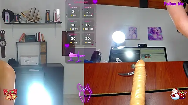 keily  funny online show from December 3, 2025, 11:19 am