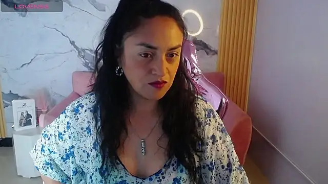 tamara ch1 online show from October 1, 2025, 3:23 am