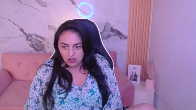 tamara ch1 online show from December 19, 2025, 3:35 am