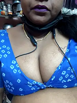 Snapshot of bakyasree143 chatting on September 22, 2025, 5:04 pm bakyasree143 online show from September 22, 2025, 5:04 pm