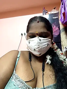 bakyasree143 online show from May 11, 2026, 8:06 pm