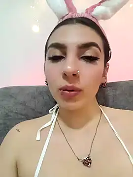 Snapshot of Venus_24 chatting on September 17, 2025, 3:41 am Venus 24 online show from September 17, 2025, 3:41 am