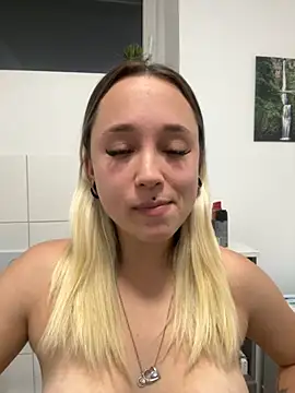 stelli 99 online show from October 9, 2025, 5:55 pm