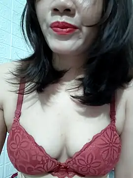 Snapshot of Singlemom69x chatting on April 27, 2026, 1:14 am Singlemom69x online show from April 27, 2026, 1:14 am