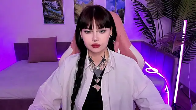 Morana Batt online show from October 4, 2025, 8:45 am