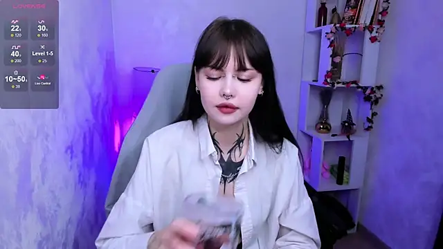 Morana Batt online show from October 21, 2025, 2:12 am