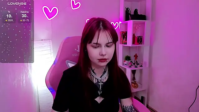 Morana Batt online show from December 2, 2025, 2:17 am