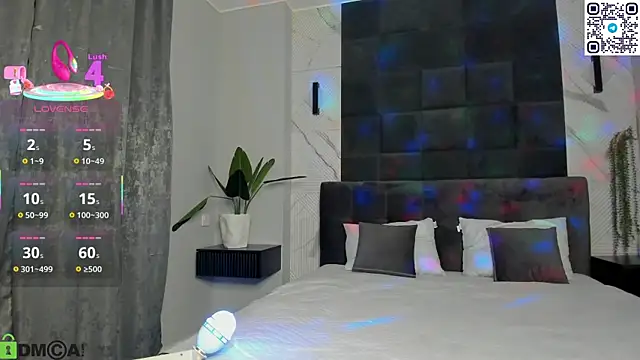 Snapshot of Adeline_Perle chatting on September 14, 2025, 12:43 am Adeline Perle online show from September 14, 2025, 12:43 am