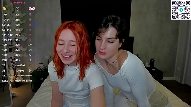 Snapshot of Adeline_Perle chatting on September 28, 2025, 12:38 am Adeline Perle online show from September 28, 2025, 12:38 am