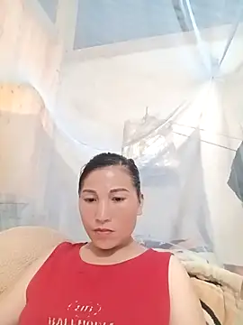 Snapshot of YAYAA-502 chatting on October 5, 2025, 1:42 pm YAYAA-502 online show from October 5, 2025, 1:42 pm