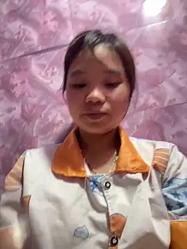 Ngoc-bbi online show from April 30, 2026, 2:23 pm