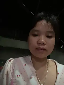 Ngoc-bbi online show from May 5, 2026, 11:02 pm