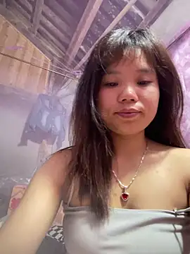 Ngoc-bbi online show from May 8, 2026, 2:39 am
