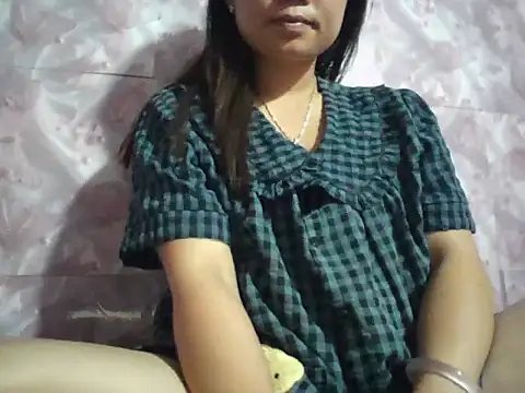 Ngoc-bbi online show from July 12, 2026, 3:47 pm