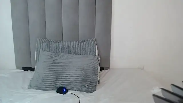 Sexy melanin17 online show from October 28, 2025, 7:27 pm