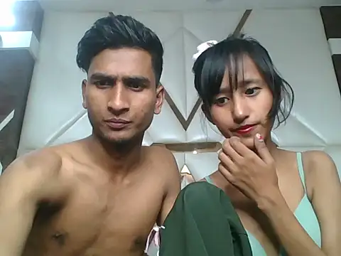 lily 9900 online show from October 15, 2025, 4:07 pm