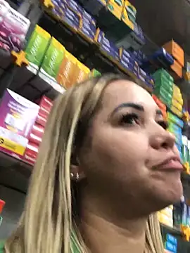 Snapshot of imoly99 chatting on October 5, 2025, 11:52 am imoly99 online show from October 5, 2025, 11:52 am