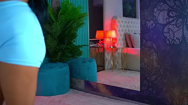 ArabellaPosh online show from February 2, 2026, 6:01 am