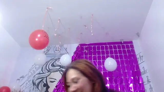 Snapshot of Caroll_Stone chatting on September 21, 2025, 2:08 pm Caroll Stone online show from September 21, 2025, 2:08 pm