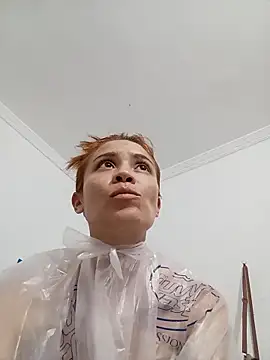 Snapshot of dulcelatin21 chatting on October 2, 2025, 7:10 pm dulcelatin21 online show from October 2, 2025, 7:10 pm