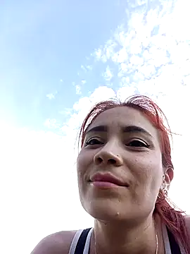 Snapshot of dulcelatin21 chatting on October 5, 2025, 9:34 pm dulcelatin21 online show from October 5, 2025, 9:34 pm