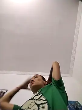 Snapshot of dulcelatin21 chatting on October 25, 2025, 5:08 pm dulcelatin21 online show from October 25, 2025, 5:08 pm