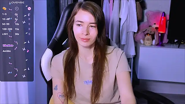 ZoyaMill online show from October 17, 2025, 5:54 am