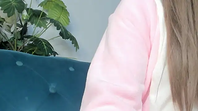 SwweetMoon online show from October 10, 2025, 1:10 pm